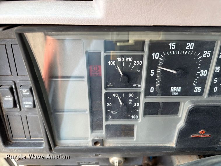 image for item EW8691 1998 International 4700 flatbed truck with crash attenuator