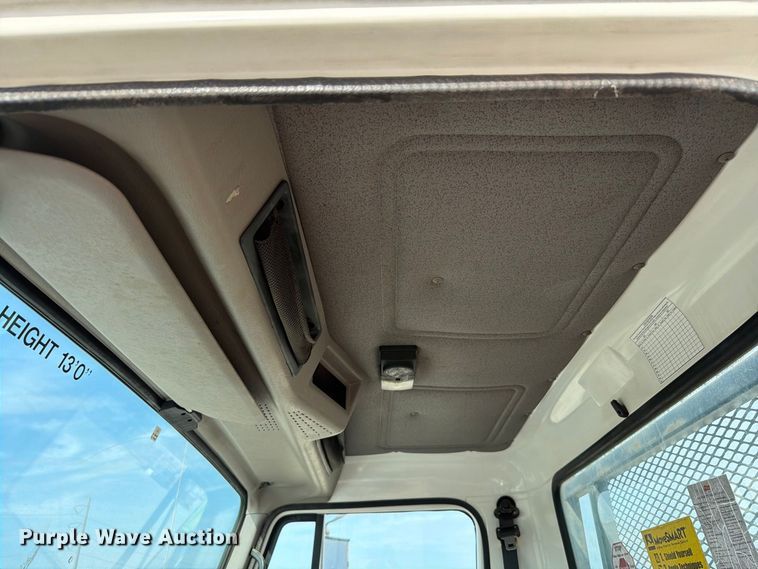 image for item EW8691 1998 International 4700 flatbed truck with crash attenuator