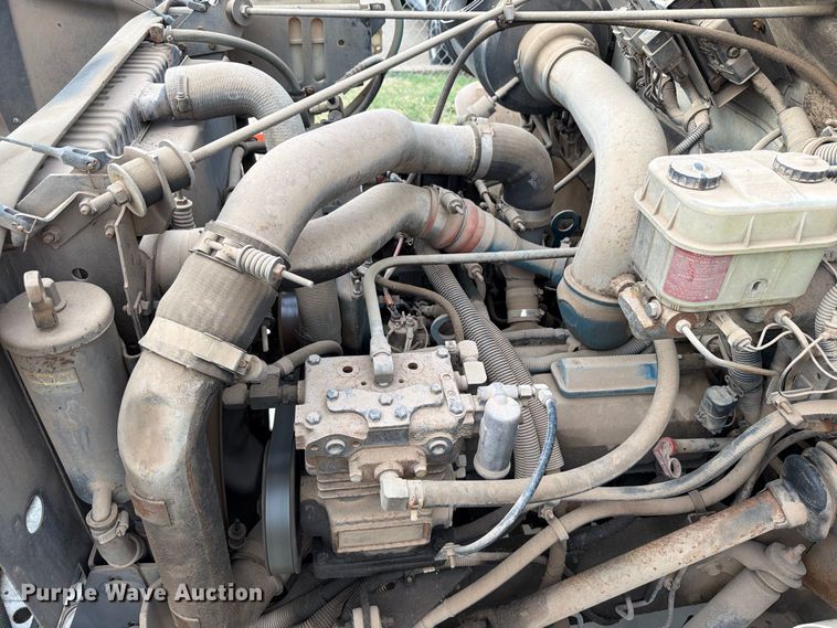 image for item EW8691 1998 International 4700 flatbed truck with crash attenuator
