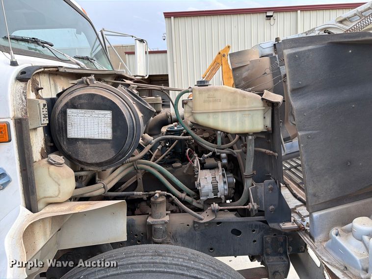 image for item EW8691 1998 International 4700 flatbed truck with crash attenuator