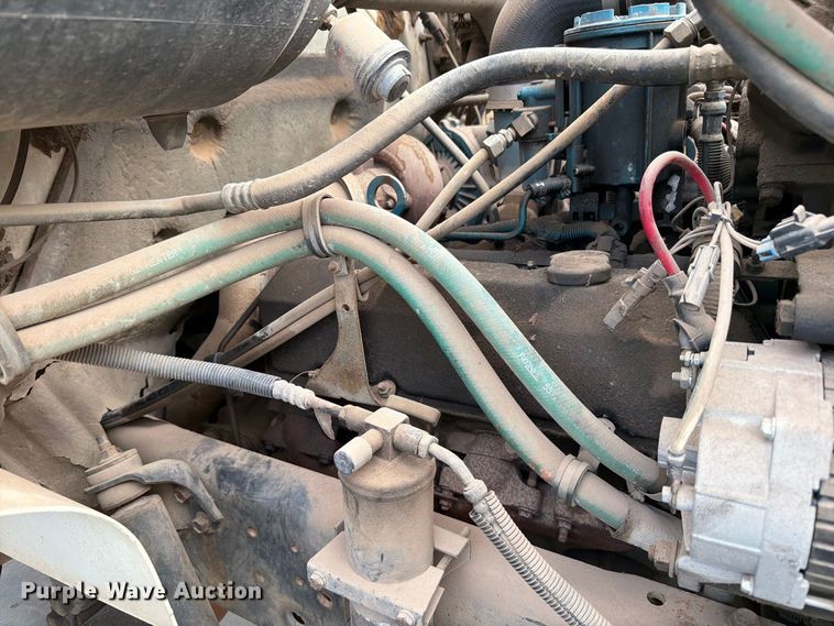 image for item EW8691 1998 International 4700 flatbed truck with crash attenuator