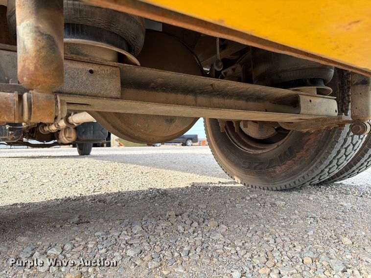 image for item EW8691 1998 International 4700 flatbed truck with crash attenuator