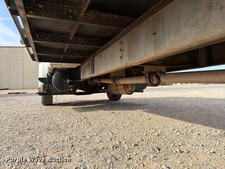 image for item EW8691 1998 International 4700 flatbed truck with crash attenuator