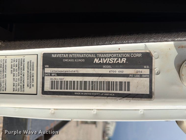 image for item EW8691 1998 International 4700 flatbed truck with crash attenuator