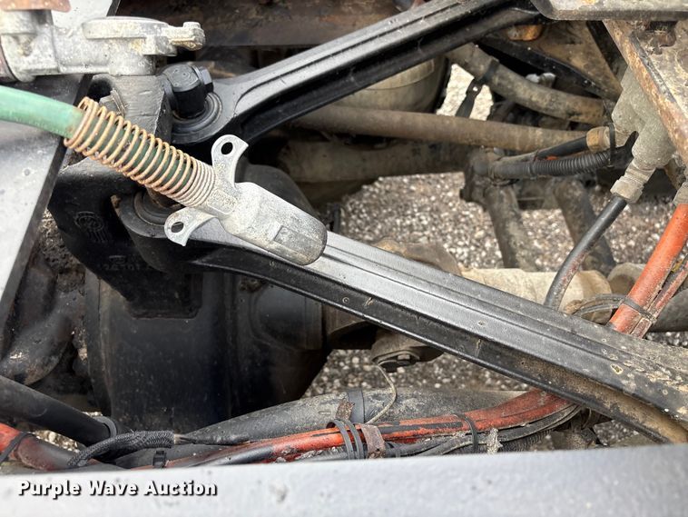 image for item EW8995 2006 Kenworth T800 semi truck