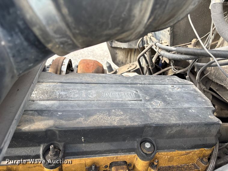 image for item EW8995 2006 Kenworth T800 semi truck