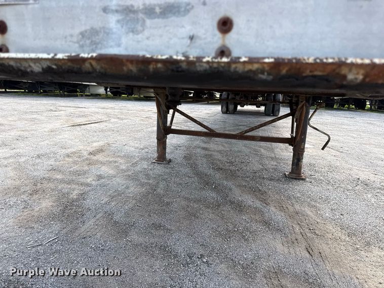 image for item EX2198 1999 Trailmobile dry van trailer