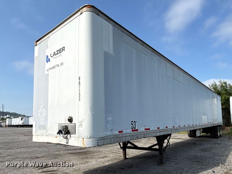 1999 Strick dry van trailer