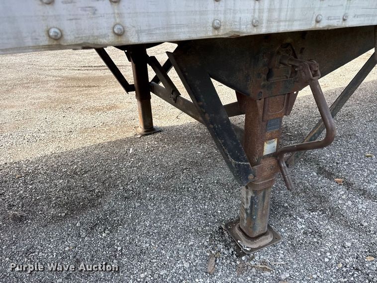 image for item EX2199 1999 Strick dry van trailer