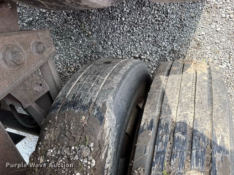 image for item EX2199 1999 Strick dry van trailer