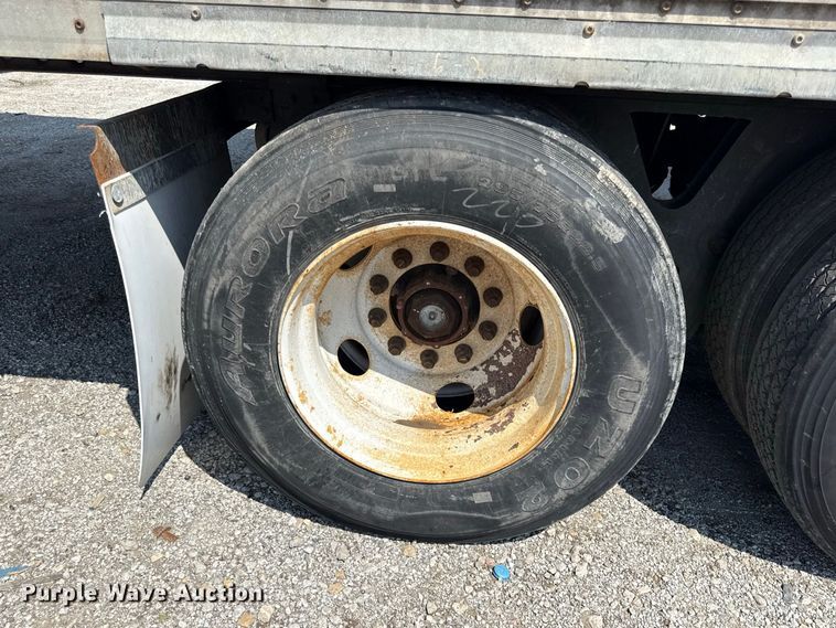 image for item EX2203 2008 Wabash dry van trailer