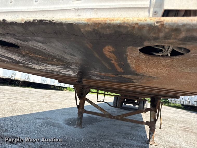 image for item EX2208 2000 Pines dry van trailer