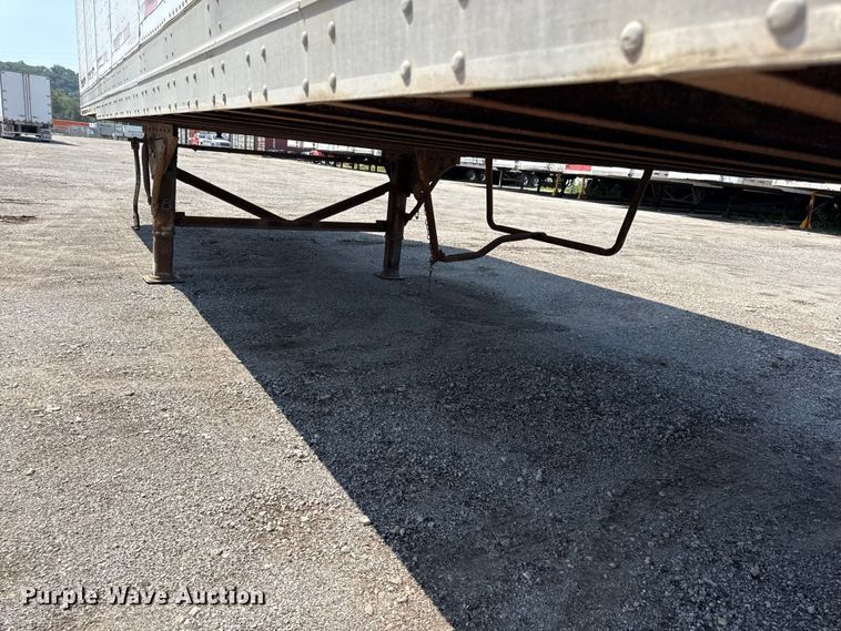 image for item EX2208 2000 Pines dry van trailer