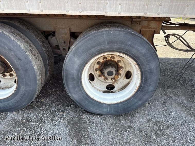 image for item EX2208 2000 Pines dry van trailer