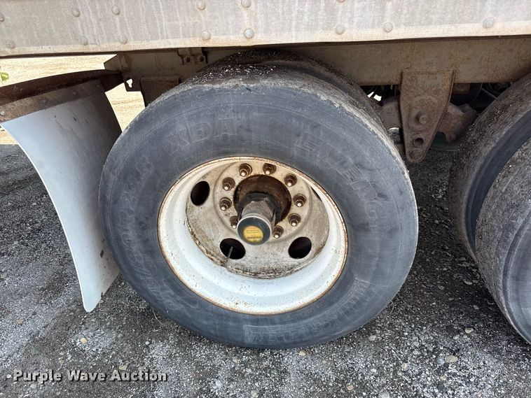 image for item EX2208 2000 Pines dry van trailer