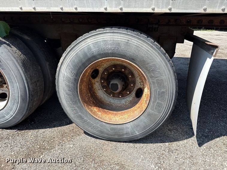image for item EX2208 2000 Pines dry van trailer