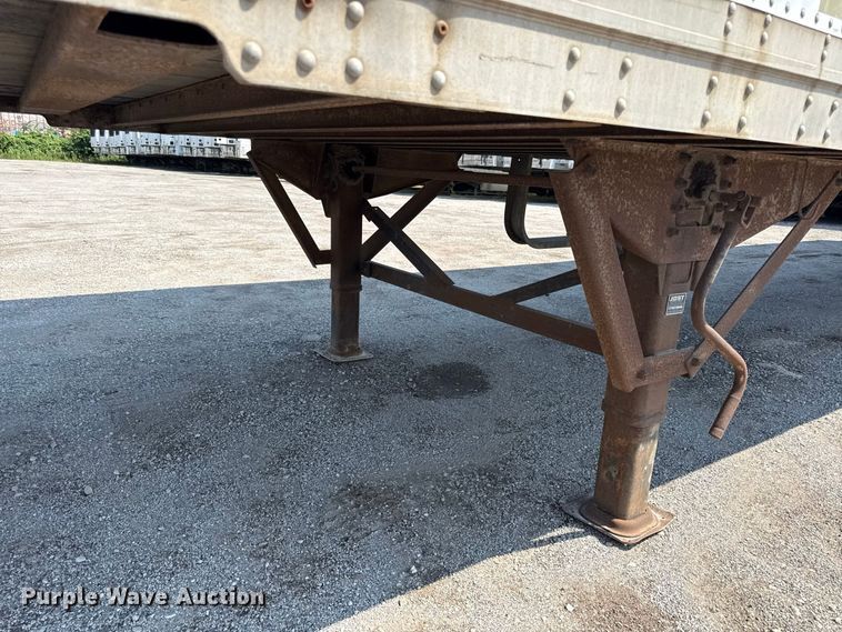 image for item EX2210 2000 Strick dry van trailer