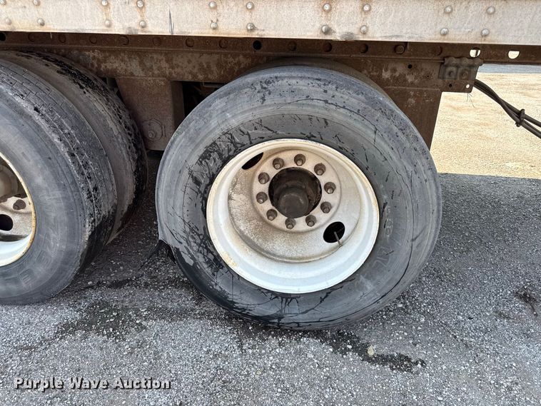 image for item EX2210 2000 Strick dry van trailer