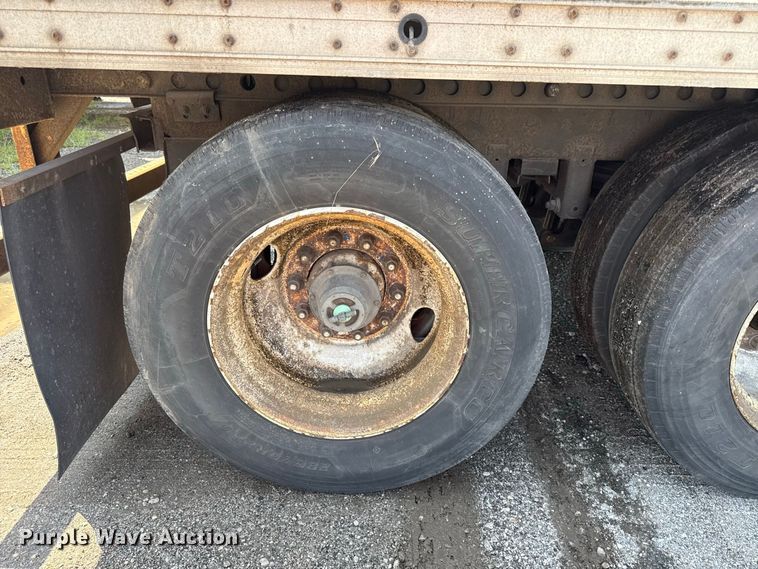 image for item EX2211 2003 Wabash dry van trailer