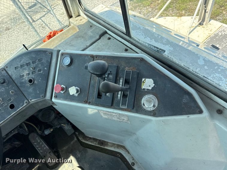 image for item EX2212 2005 Ottawa 30 yard truck