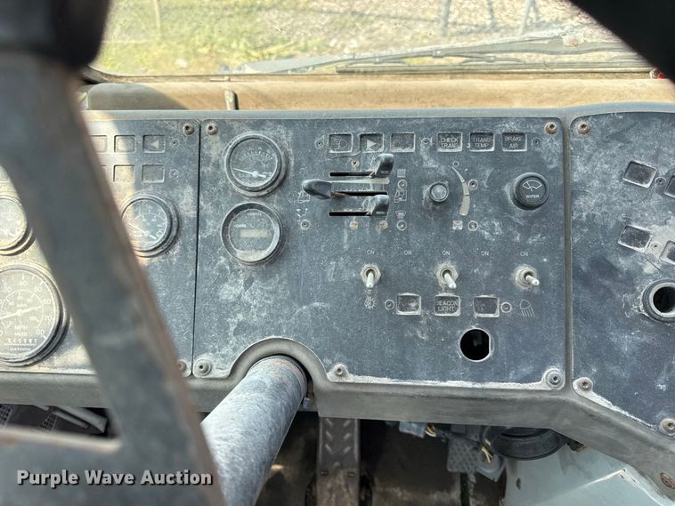 image for item EX2212 2005 Ottawa 30 yard truck