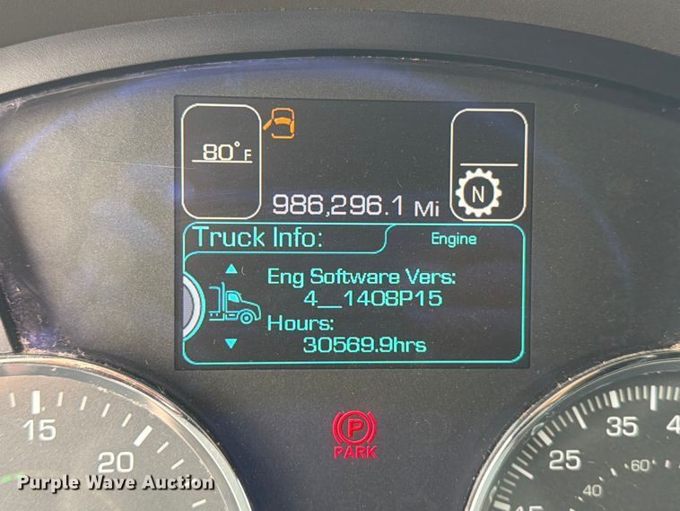 image for item EX4108 2014 Kenworth T680 semi truck