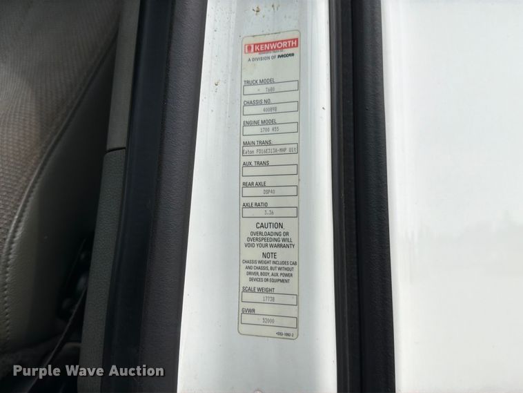 image for item EX4108 2014 Kenworth T680 semi truck