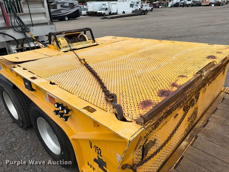 image for item FB5028 2007 Trail King TK70HT-502 drop deck hydraulic tail equipment trailer