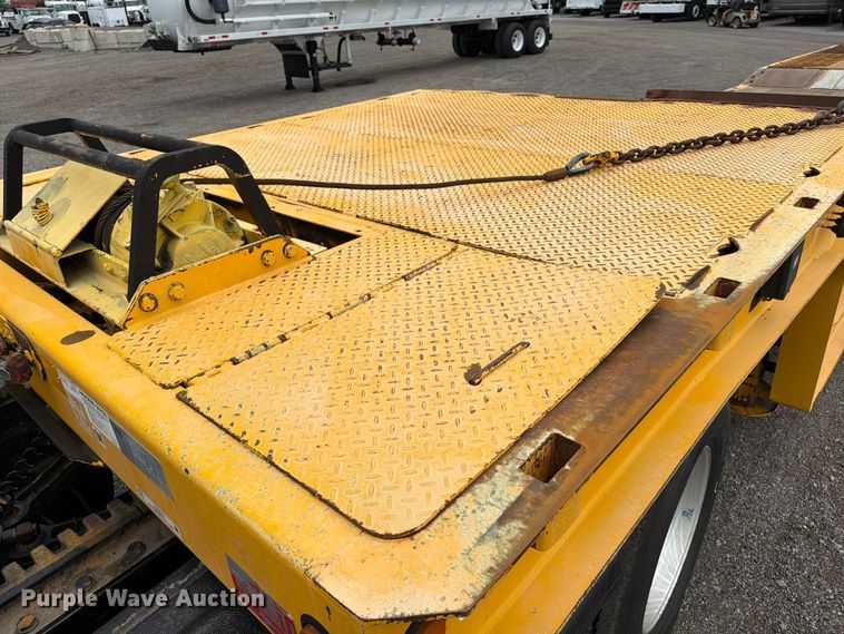 image for item FB5028 2007 Trail King TK70HT-502 drop deck hydraulic tail equipment trailer