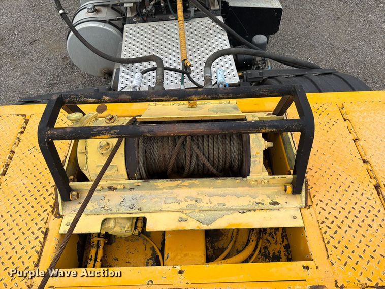 image for item FB5028 2007 Trail King TK70HT-502 drop deck hydraulic tail equipment trailer