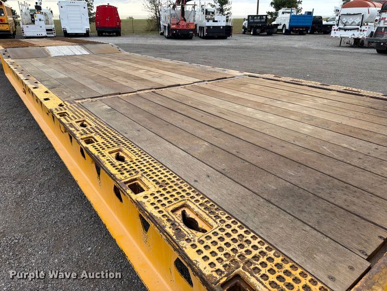 image for item FB5028 2007 Trail King TK70HT-502 drop deck hydraulic tail equipment trailer
