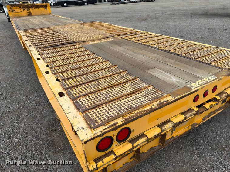 image for item FB5028 2007 Trail King TK70HT-502 drop deck hydraulic tail equipment trailer