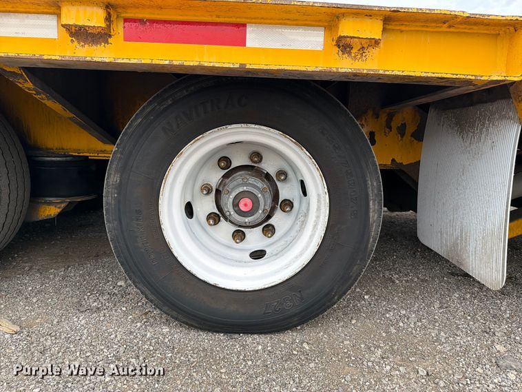 image for item FB5028 2007 Trail King TK70HT-502 drop deck hydraulic tail equipment trailer