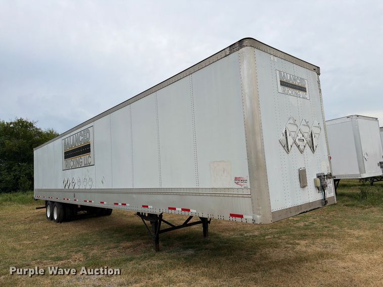 image for item FB5029 2010 Wabash dry van trailer