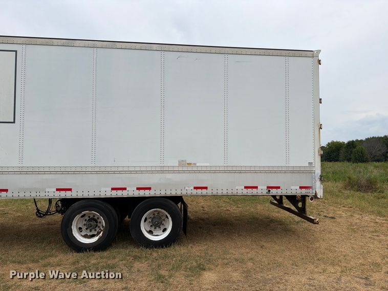 image for item FB5029 2010 Wabash dry van trailer