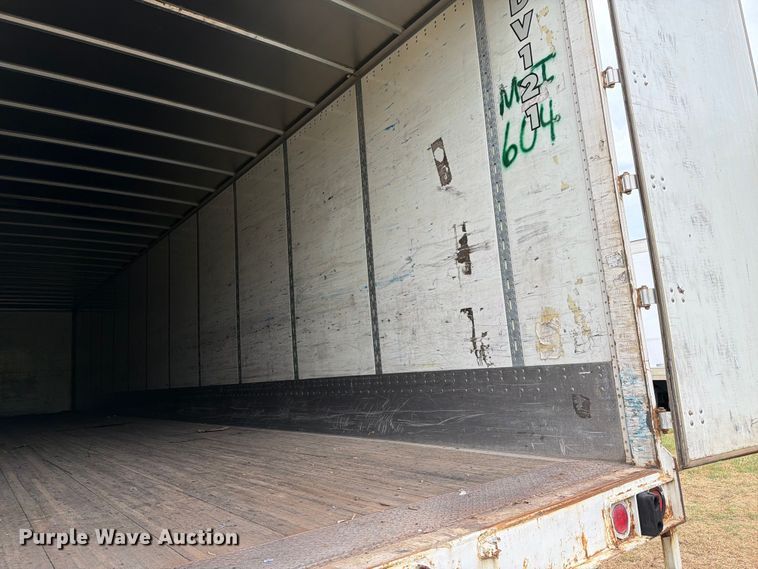 image for item FB5029 2010 Wabash dry van trailer