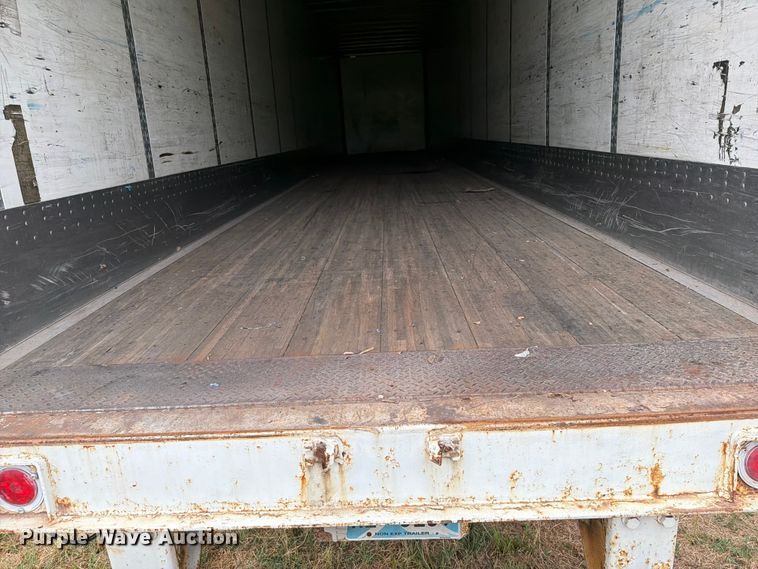 image for item FB5029 2010 Wabash dry van trailer