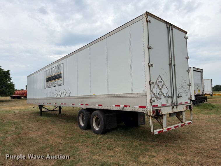 image for item FB5031 2012 Wabash dry van trailer