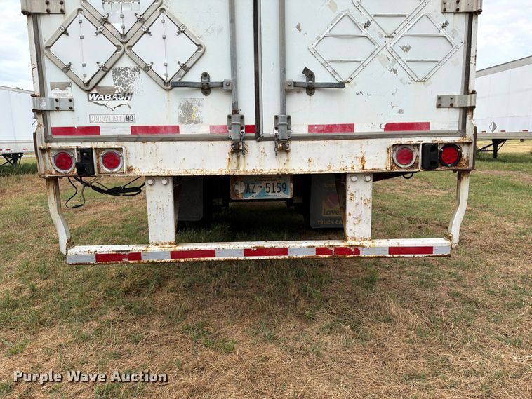 image for item FB5031 2012 Wabash dry van trailer
