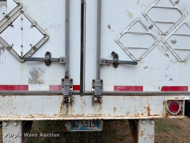image for item FB5031 2012 Wabash dry van trailer