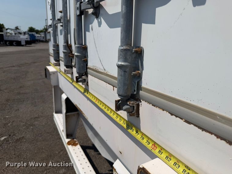 image for item FB5038 2013 Great Dane FSP-0034-00045 side curtain trailer