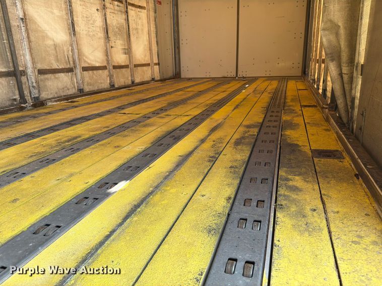 image for item FB5038 2013 Great Dane FSP-0034-00045 side curtain trailer