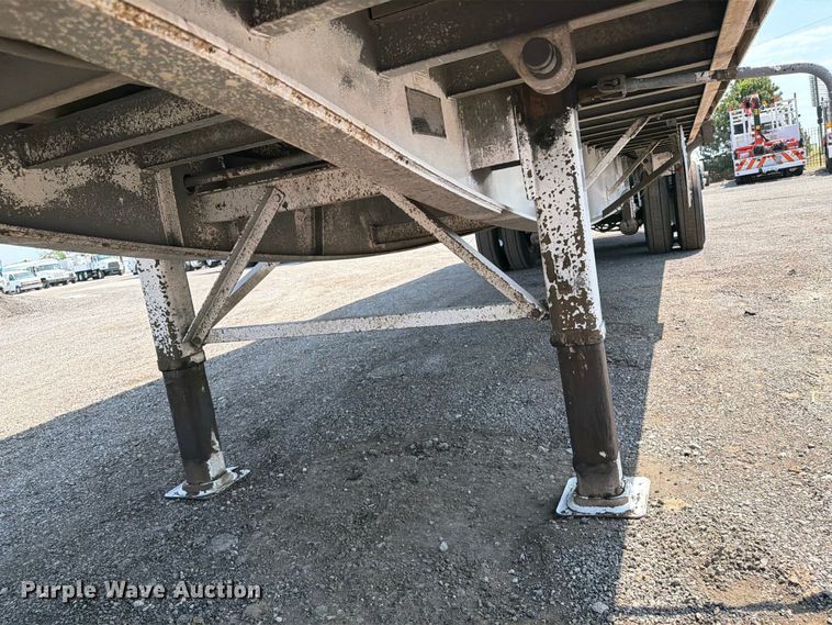image for item FB5038 2013 Great Dane FSP-0034-00045 side curtain trailer