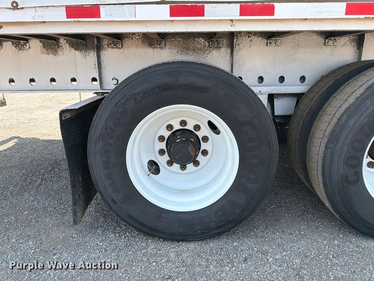 image for item FB5038 2013 Great Dane FSP-0034-00045 side curtain trailer