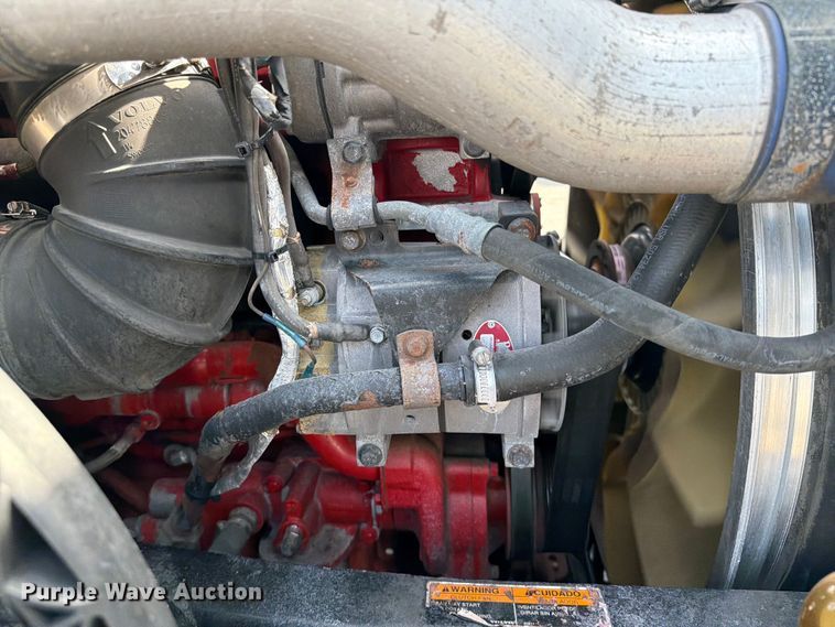 image for item FB5046 2008 Volvo VNL semi truck