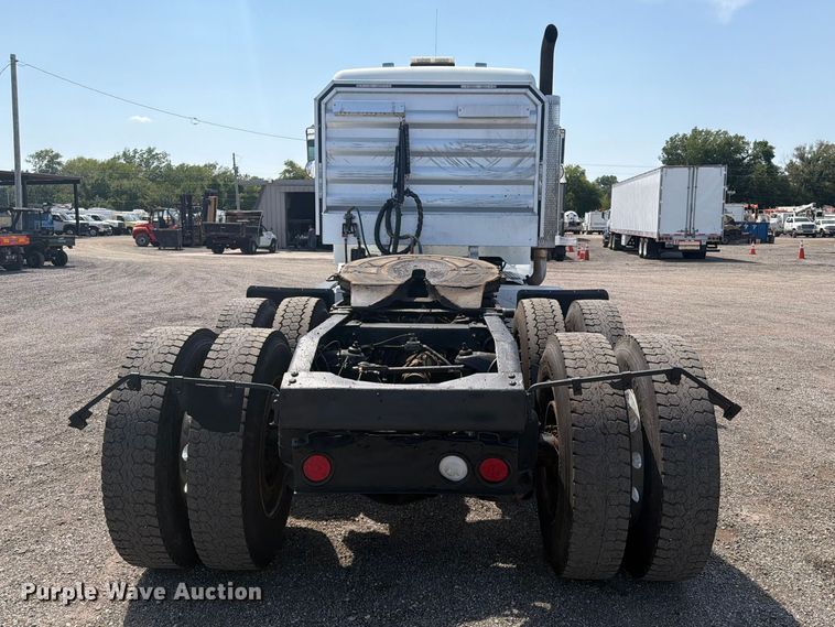 image for item FB5053 2012 Peterbilt 388 semi truck