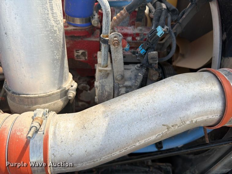 image for item FB5053 2012 Peterbilt 388 semi truck