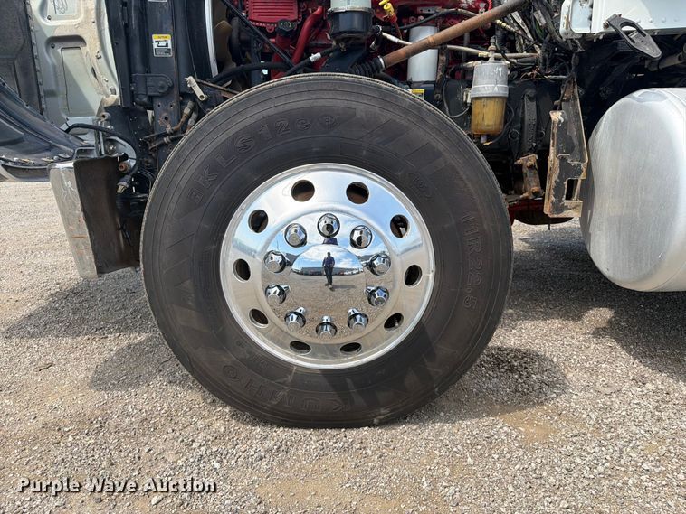 image for item FB5053 2012 Peterbilt 388 semi truck