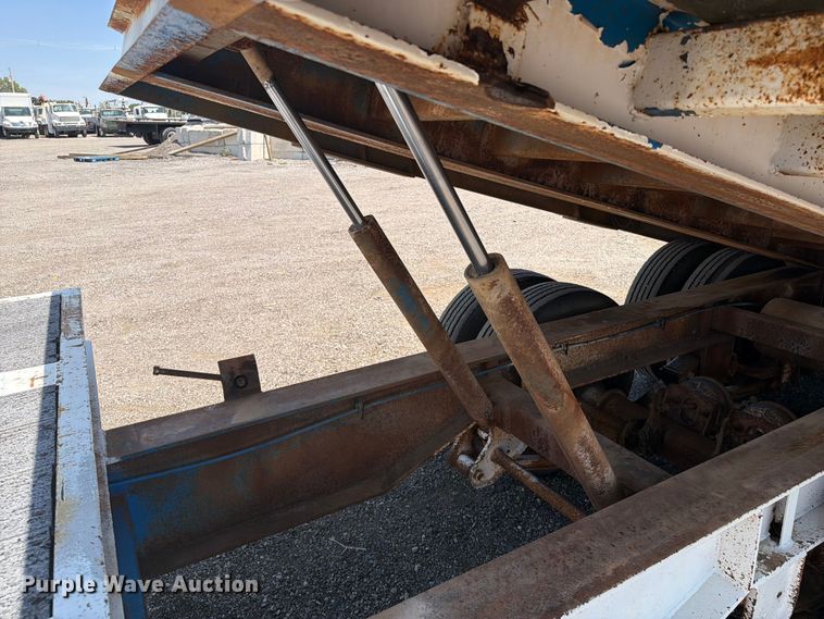 image for item FB5060 1985 Kalyn KTD-40 tilt deck equipment trailer