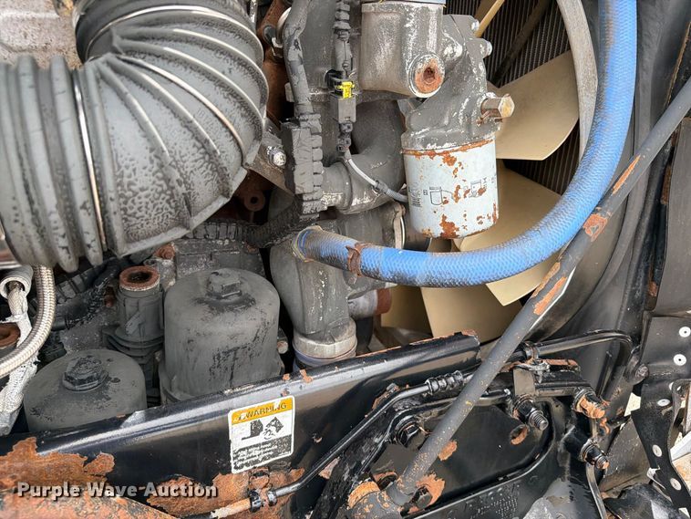 image for item FB5069 2013 Kenworth T660 semi truck